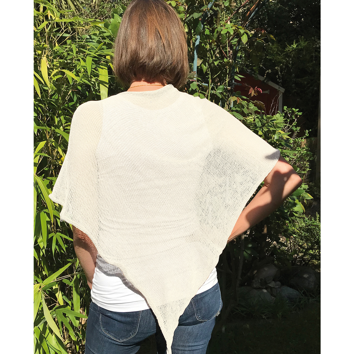 BU6110-na Poncho Belle Naturweiß