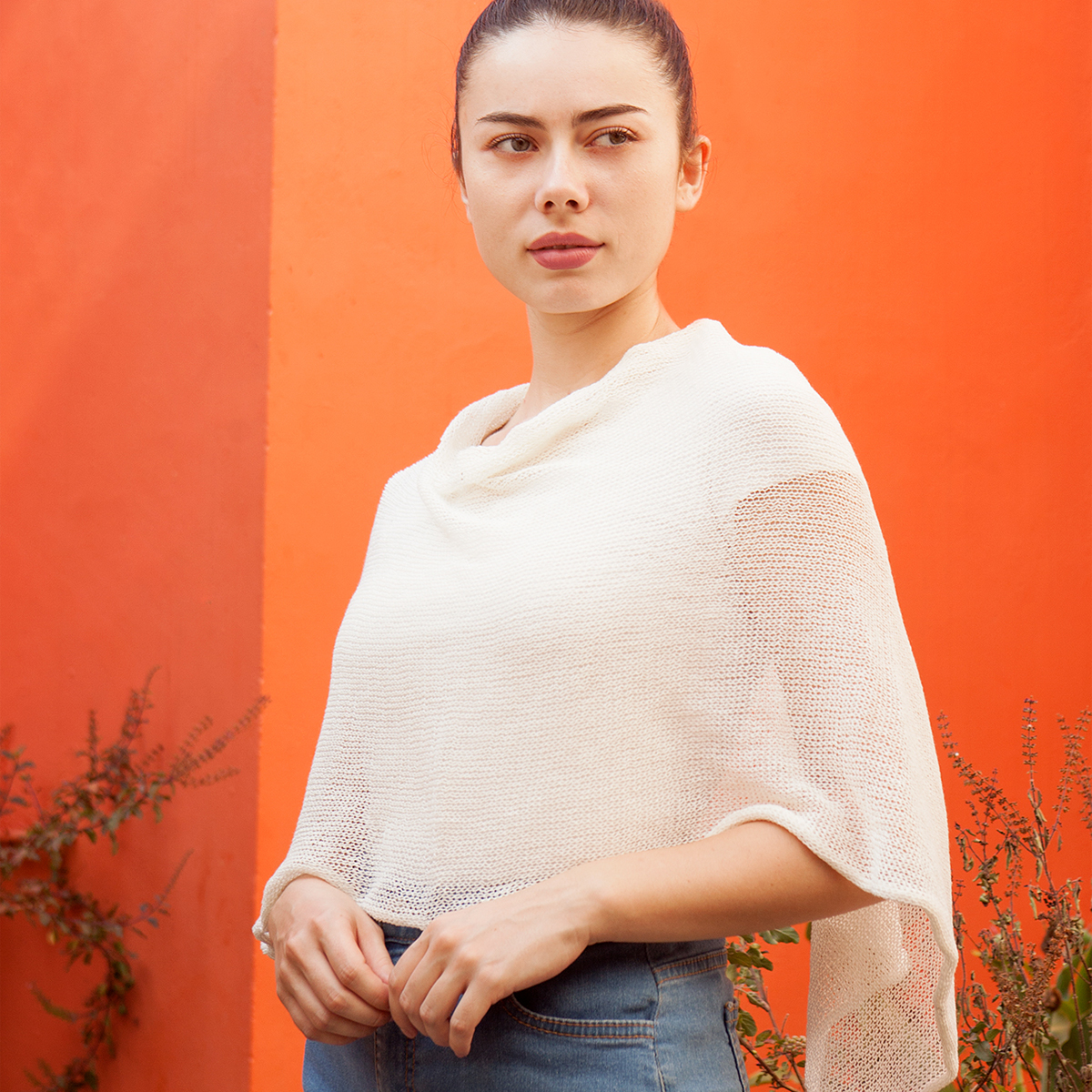 BU6110-na Poncho Belle Naturweiß