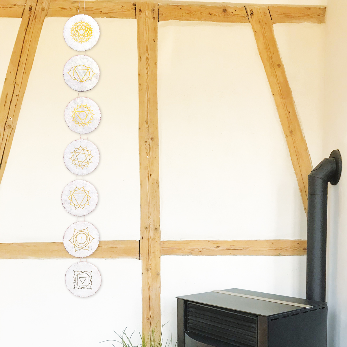 GL02-cha_Chakren-Girlande_Raum GL02-cha Chakren-Girlande