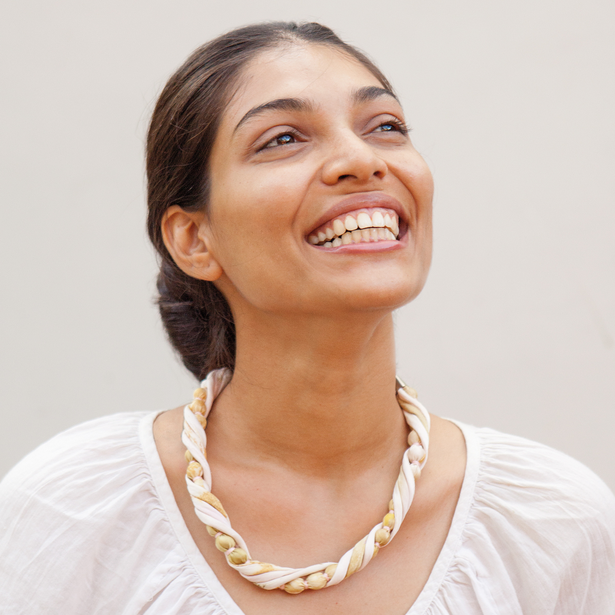 HN08-wh Halskette EcoPrint mehrreihig Offwhite