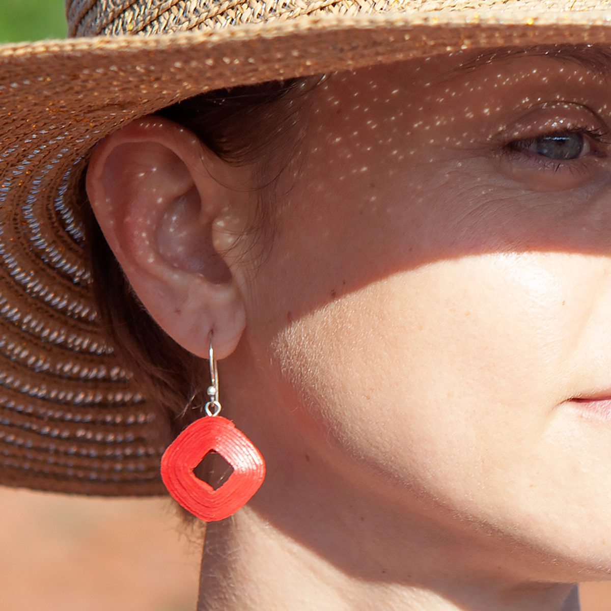 ER90-ro Ohrringe Diamond Rot